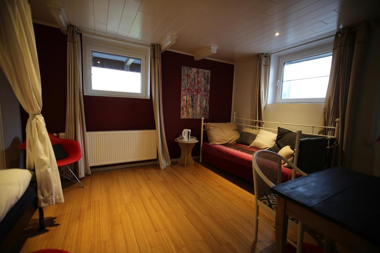 Barsy 34 Hotel Havelange Екстериор снимка